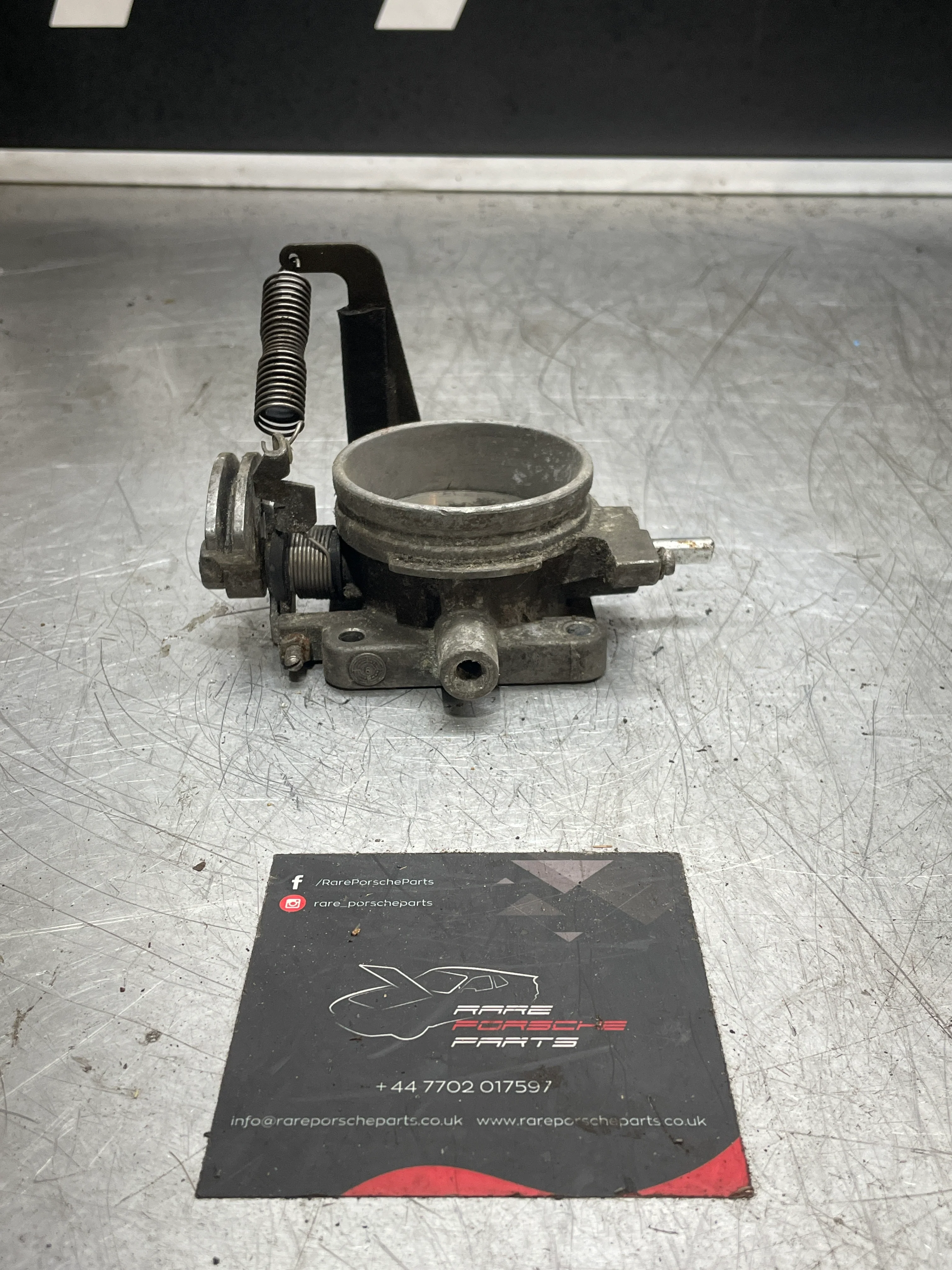 Porsche 944 Turbo Throttle Body Butterfly Valve 9511105300R, used - Image 2