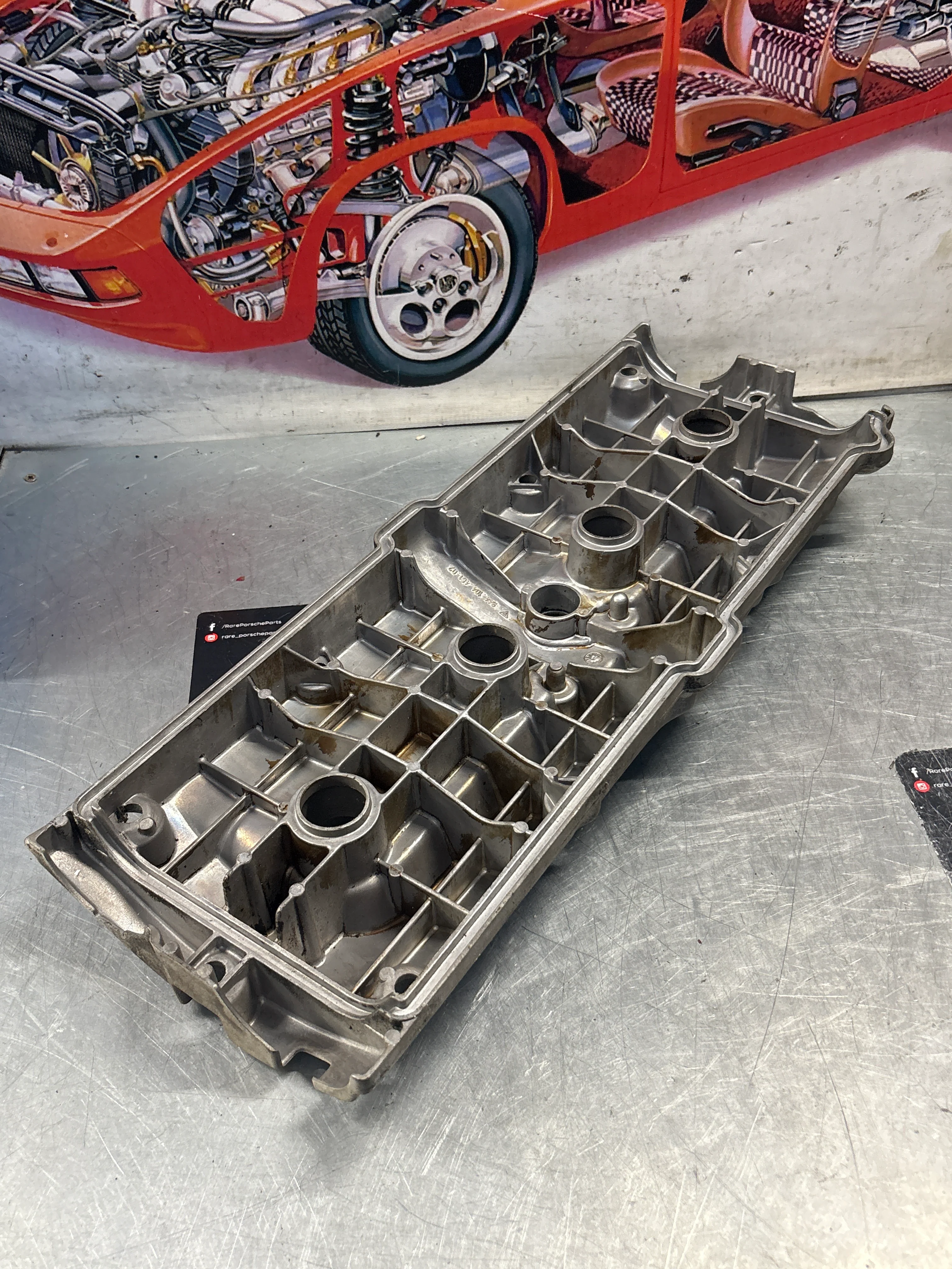 Porsche 968 cylinder head cover, for spares or repair 94410446102 - Image 5