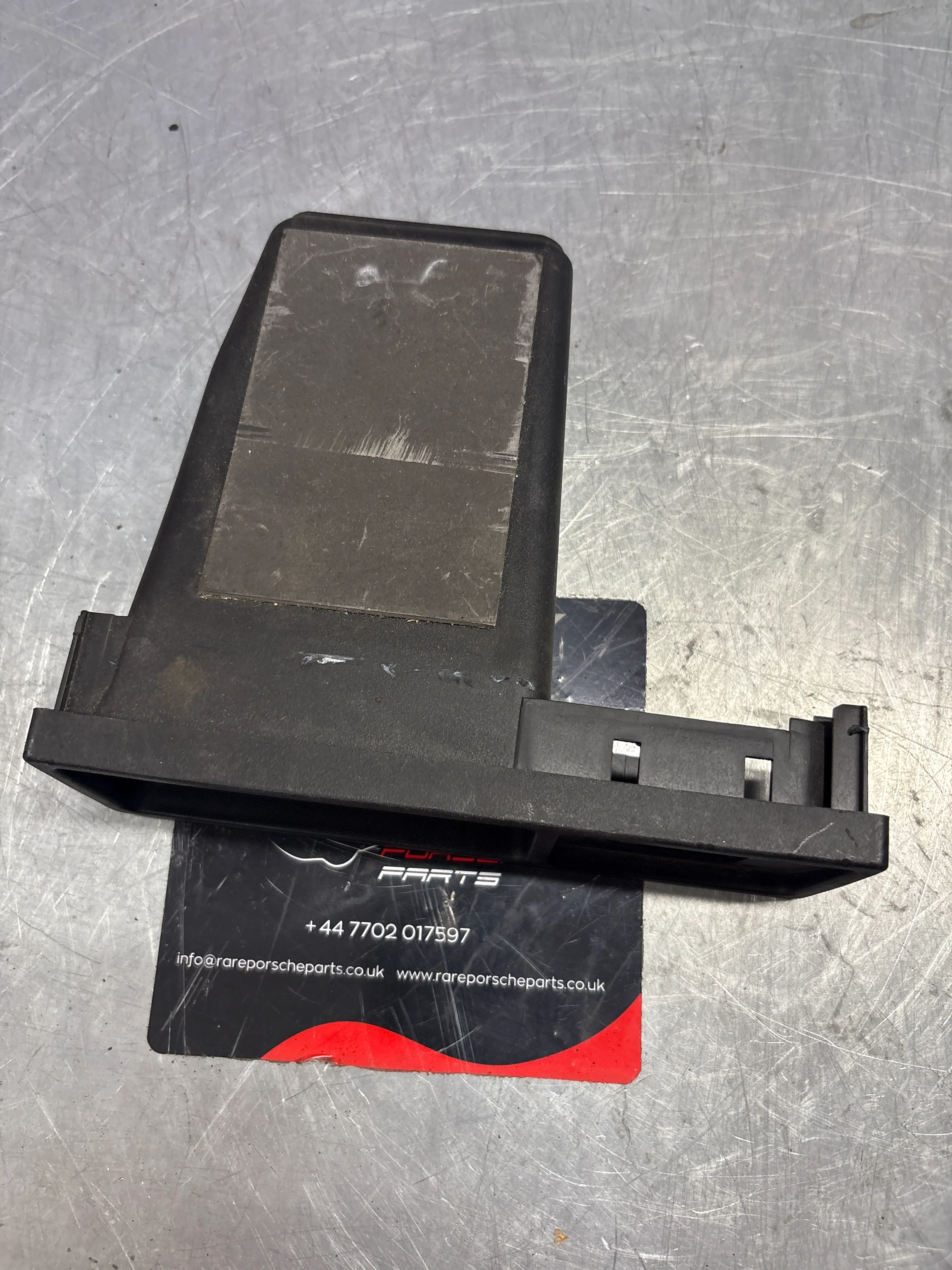 Porsche 968 Dash clock compartment console, used 94464124800 - Image 6