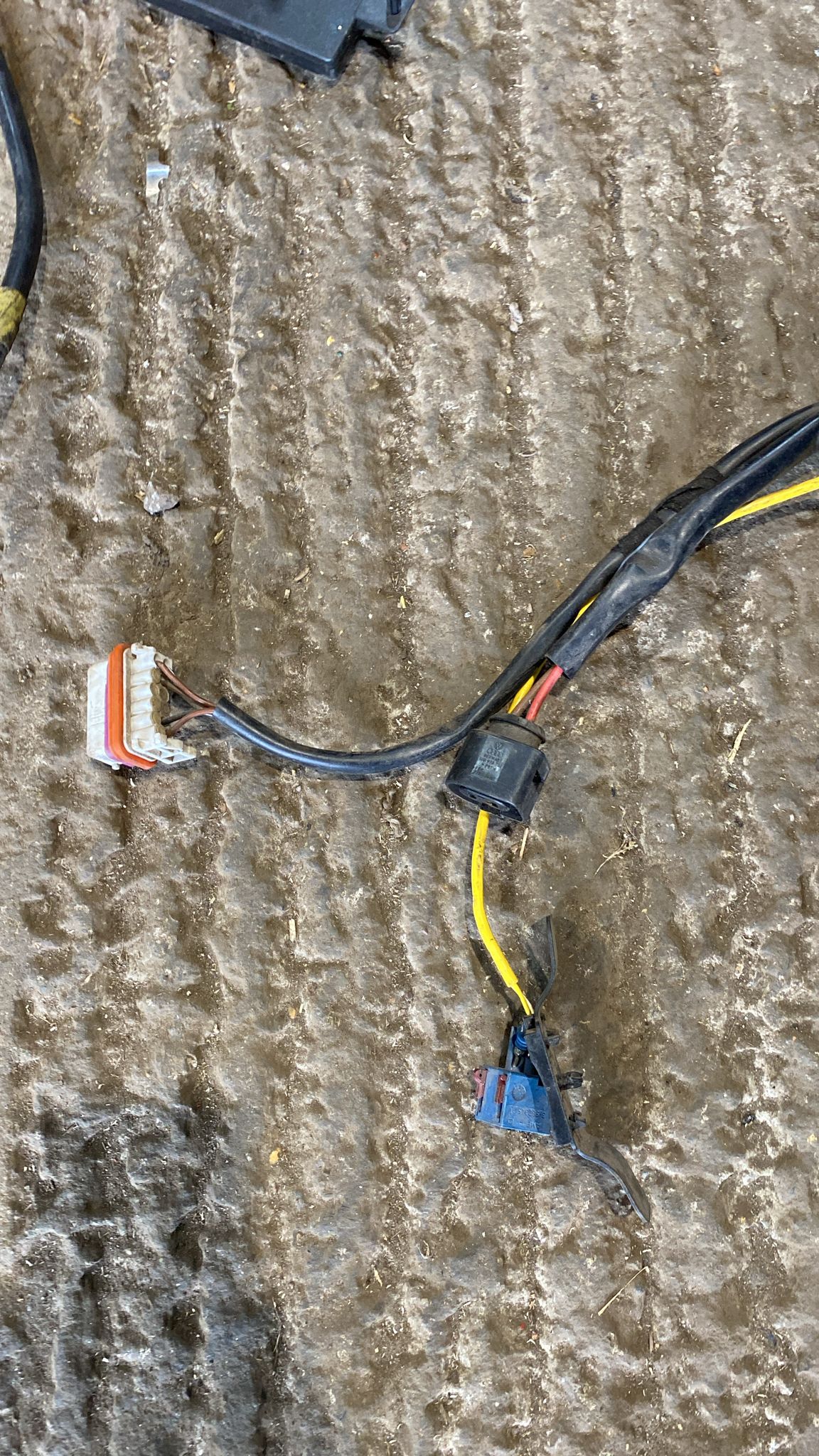 Porsche 986 complete interiror wiring harness - Image 6