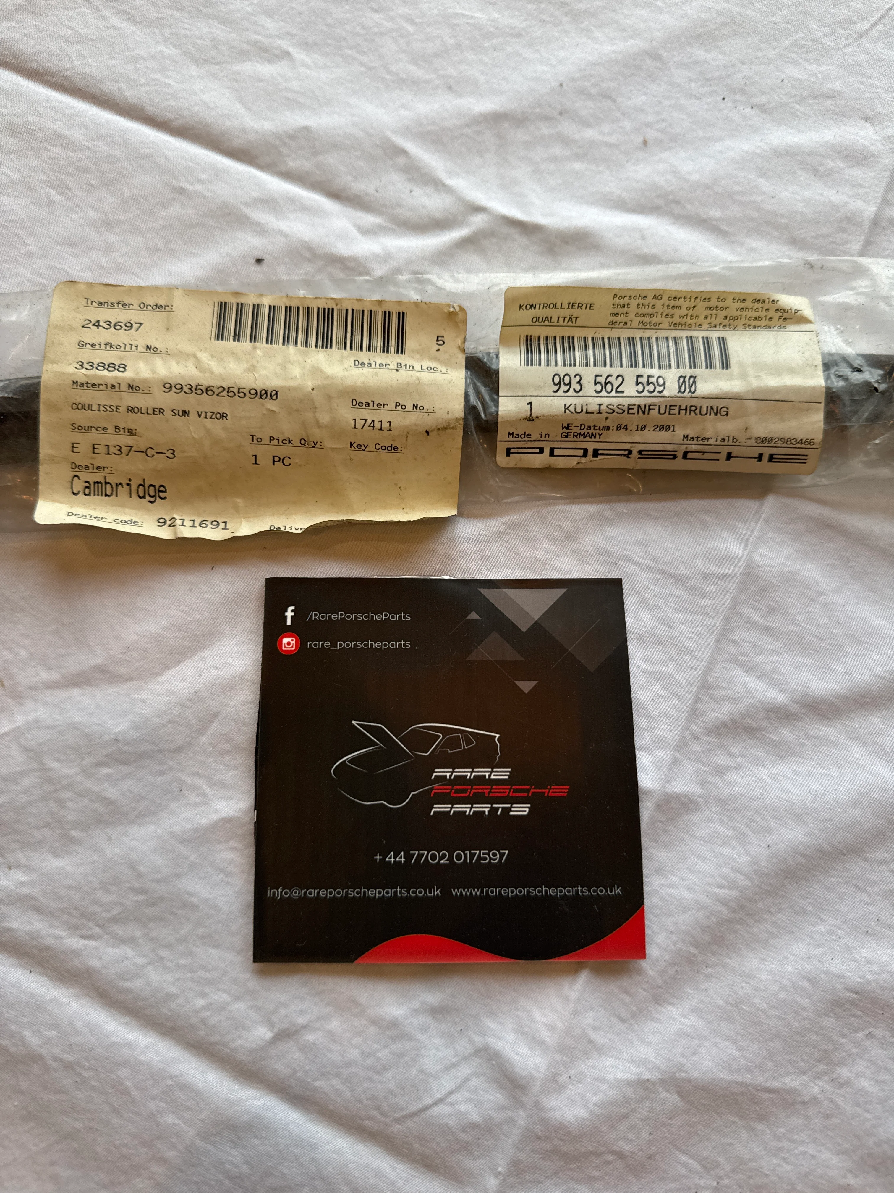 Porsche 993 coulisse roller sun vizor 99356255900 NOS - Image 2