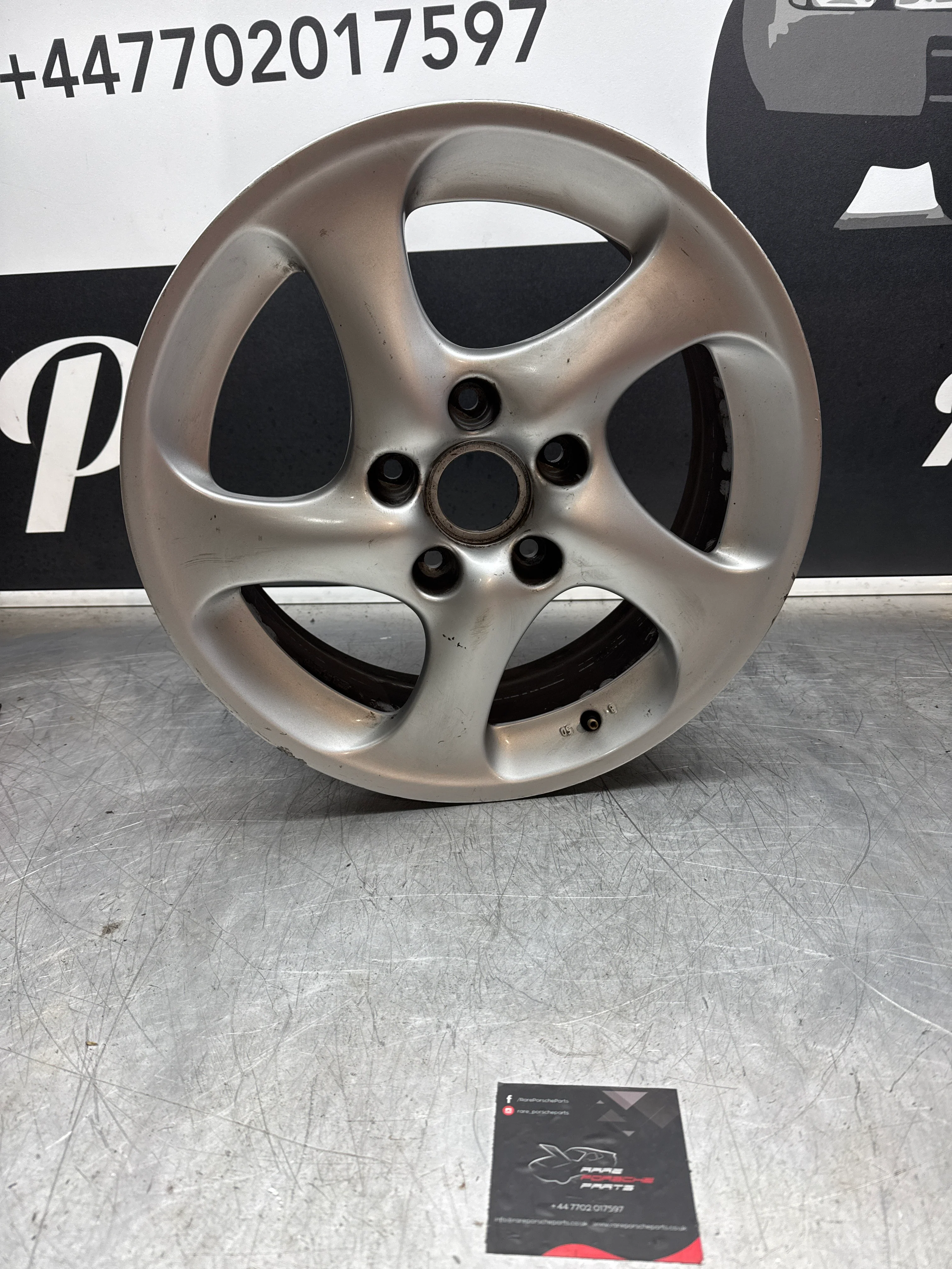 Porsche 996 alloy wheel 99636213601 used