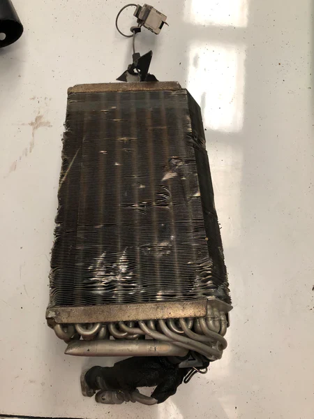 Porsche air conditioning under dash evaporator unit 944 573 211 01 - Image 3