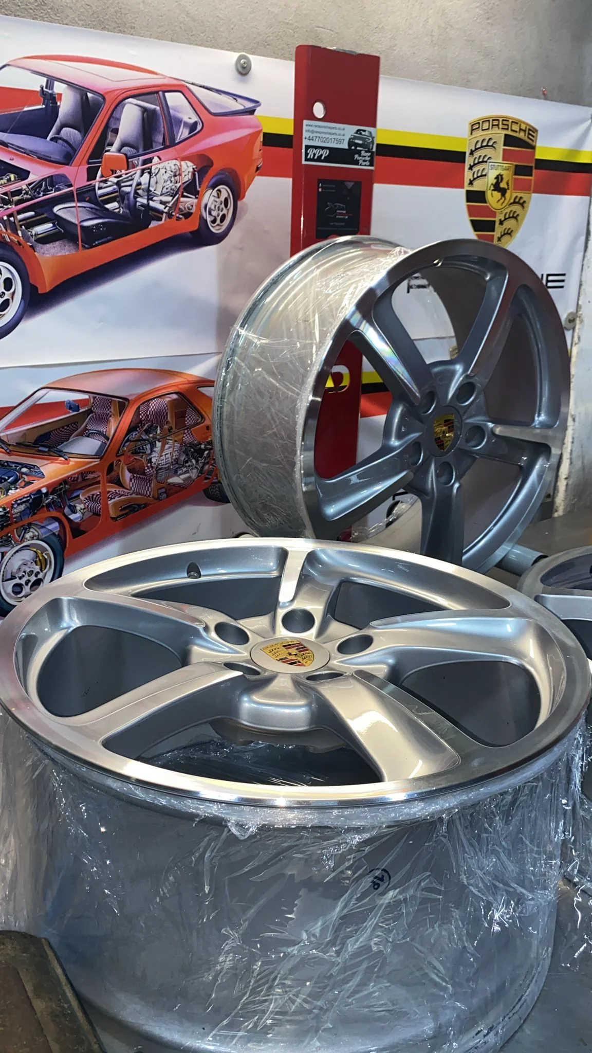Porsche Boxster / Cayman GT4 alloy rim set, 98136216140 - Image 3