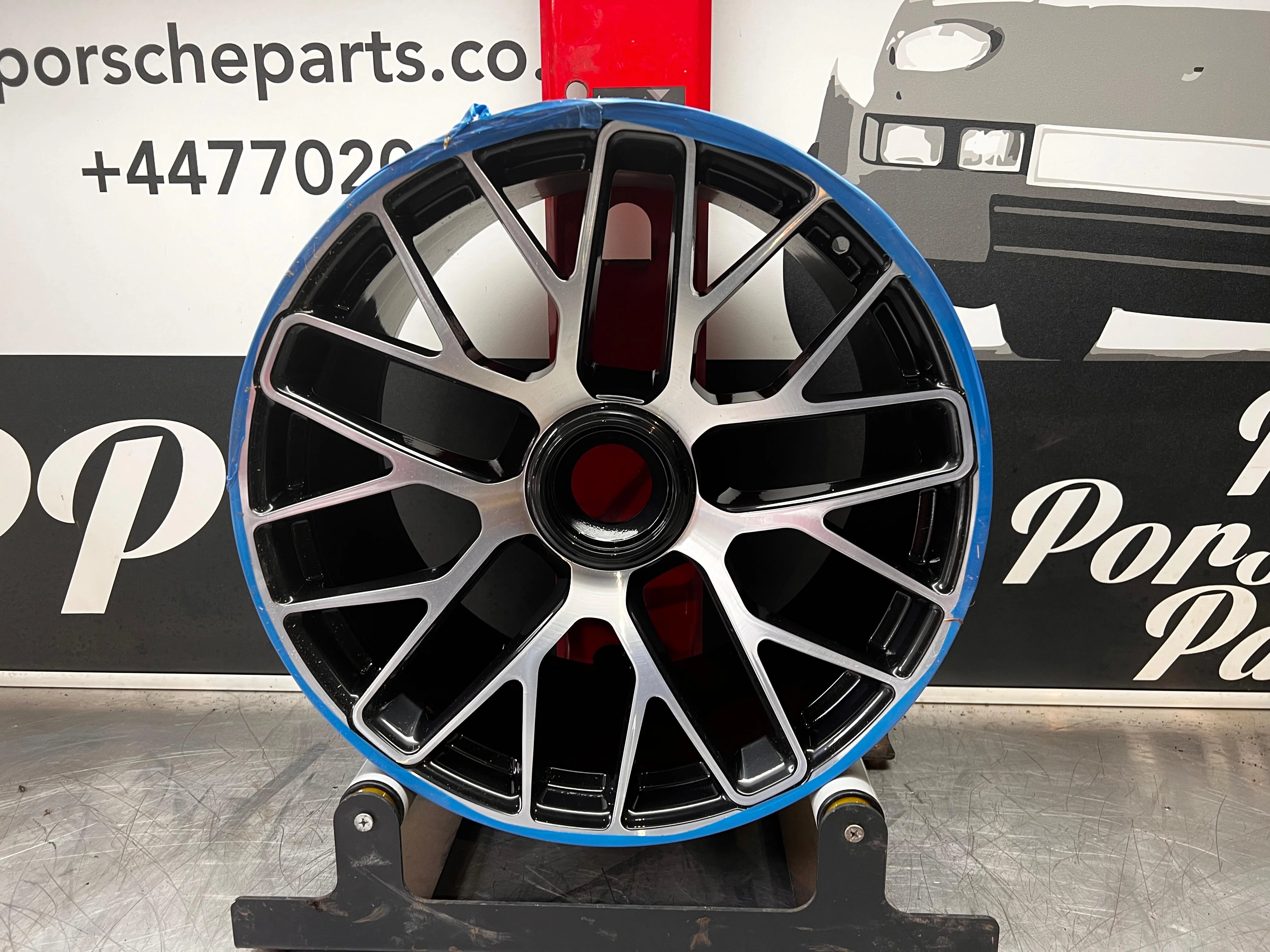 Porsche 911 991 centre nut 20” genuine wheel set 99136216234 99136216734 refurbished - Image 6