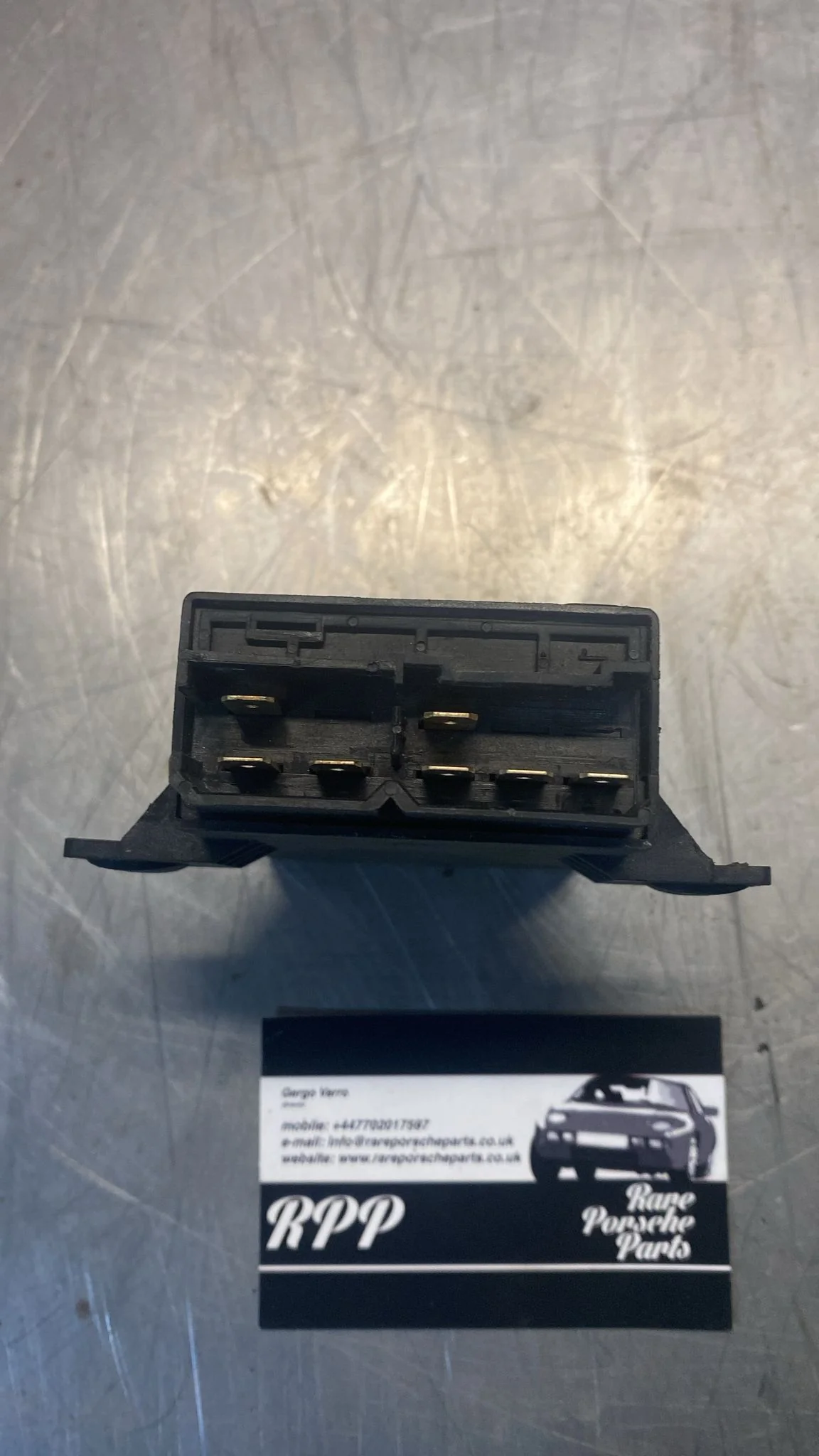 Porsche/Mercedes relay control module 0335411014 - Image 4
