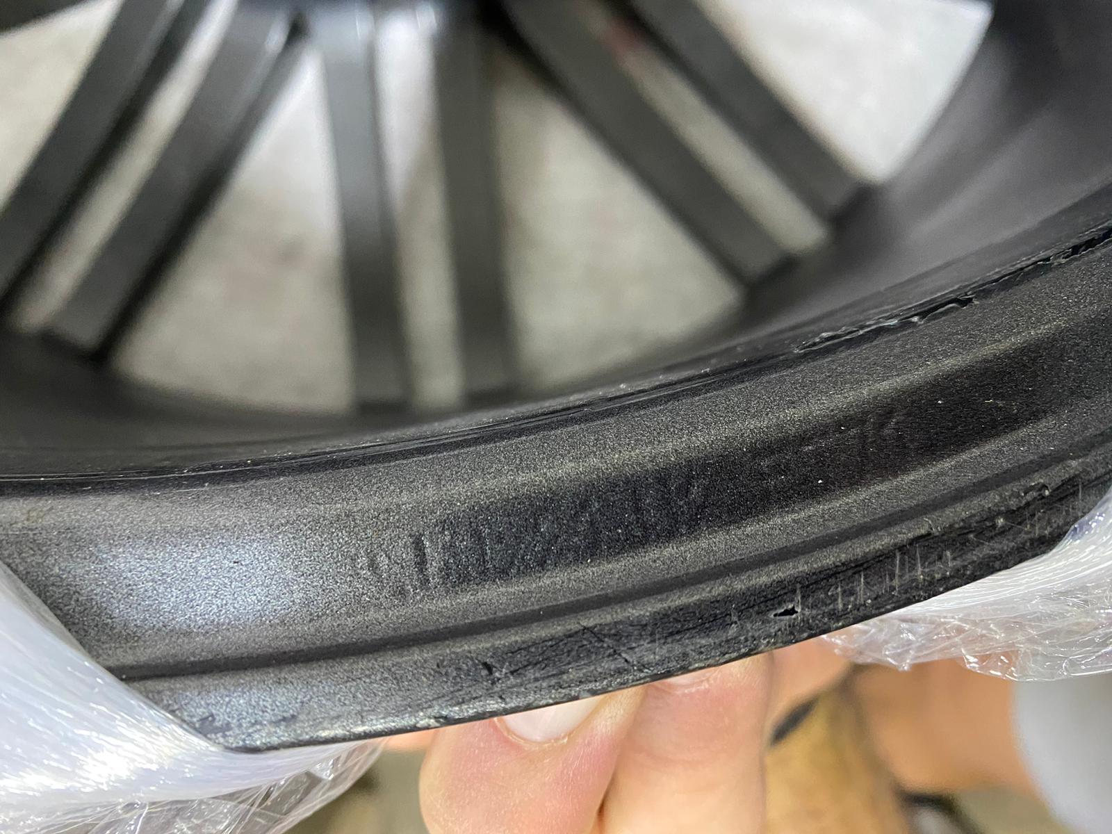 Porsche Panamera Turbo IV 9.5Jx21”alloy wheel 971601025AD very nice condition, used - Image 5