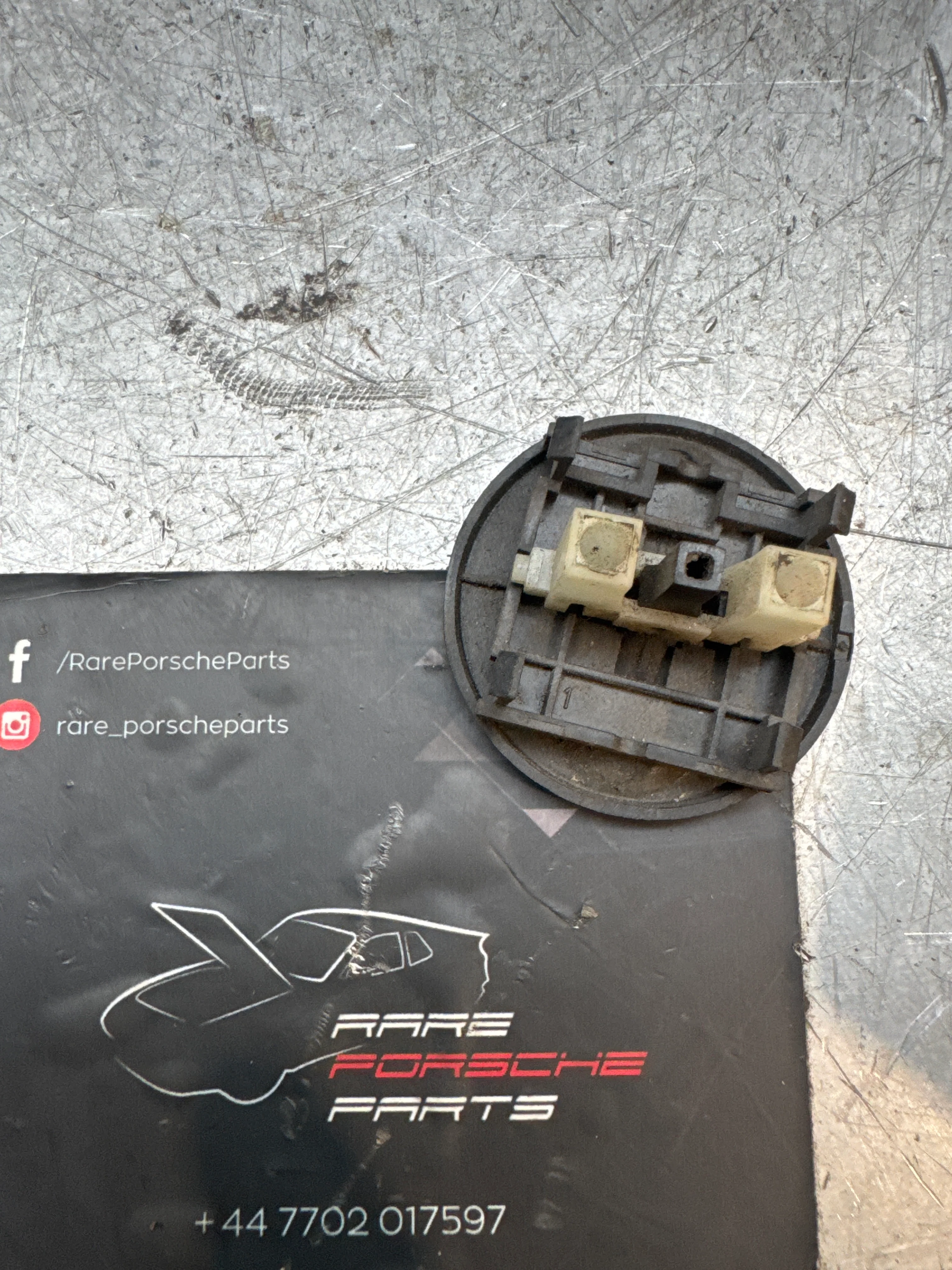 Porsche Switch seat switch button for 911/928/944/968/964/993 LÄNGS 92861318200 - Image 2