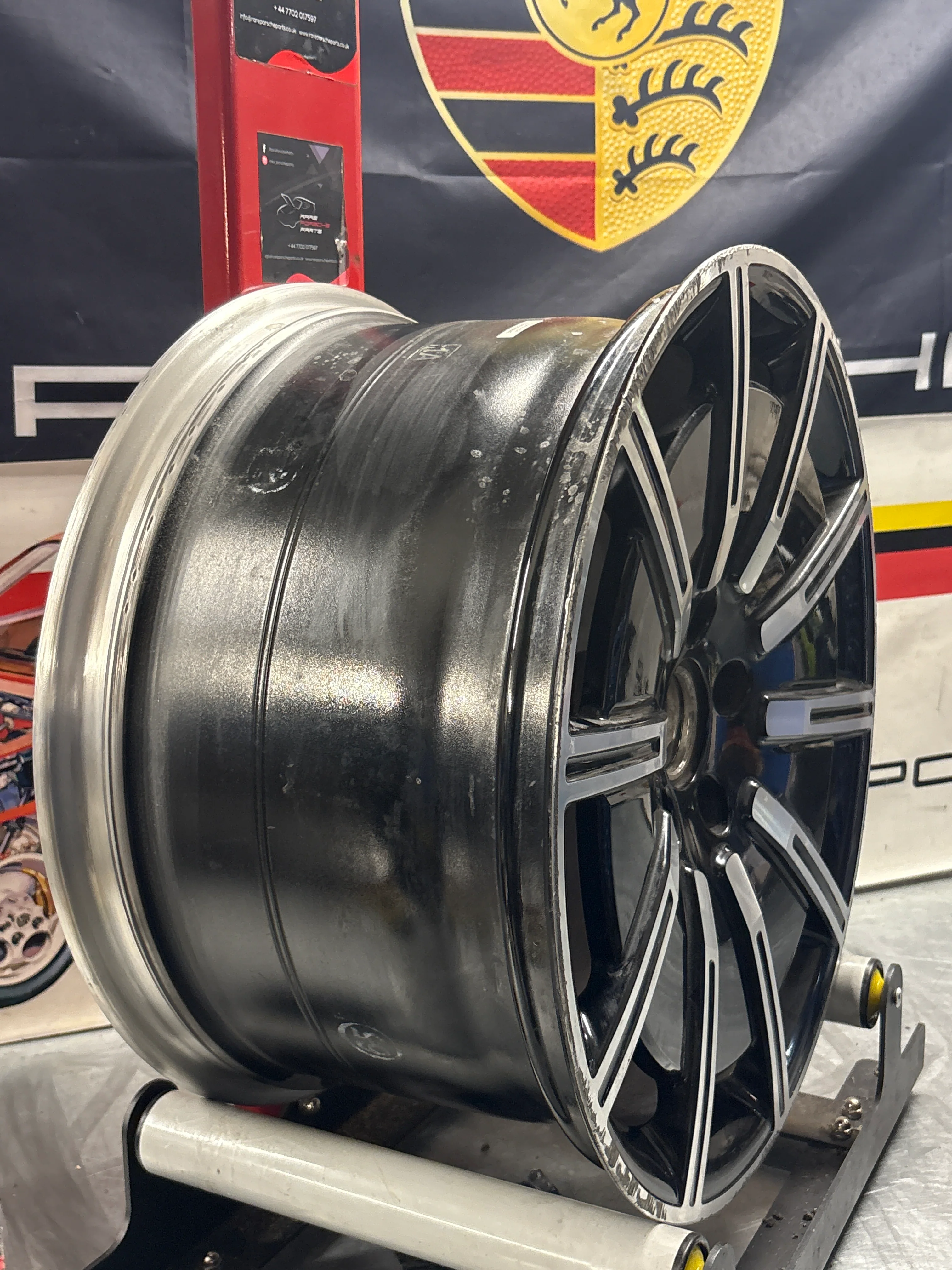 Porsche Taycan 20" Sport Aero alloy wheel 9J1601025F, for spares or repair - Image 6