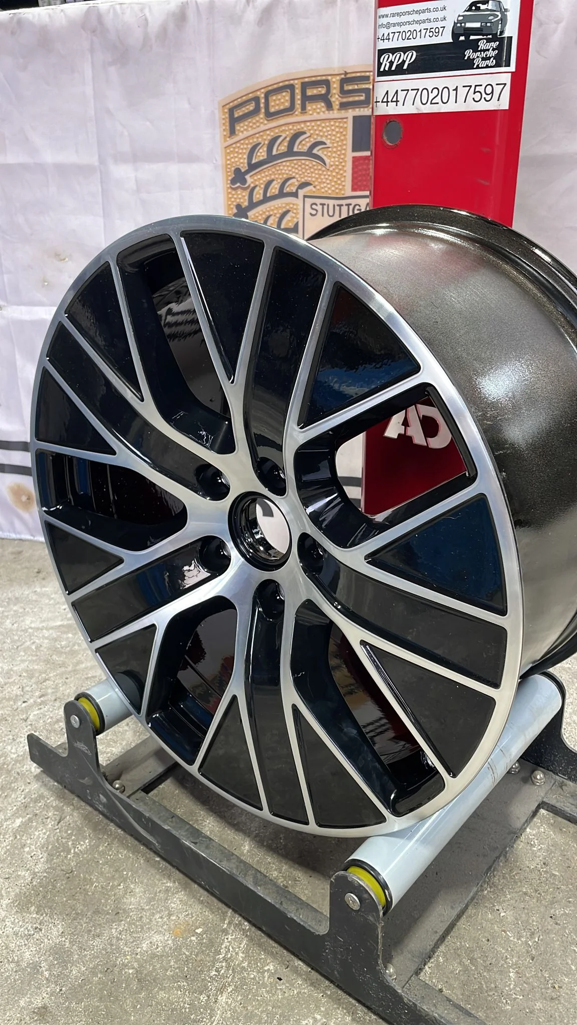 Porsche Taycan 4S wheel, 9J1601025K 11Jx20 ET60 Used, immaculate condition - Image 4