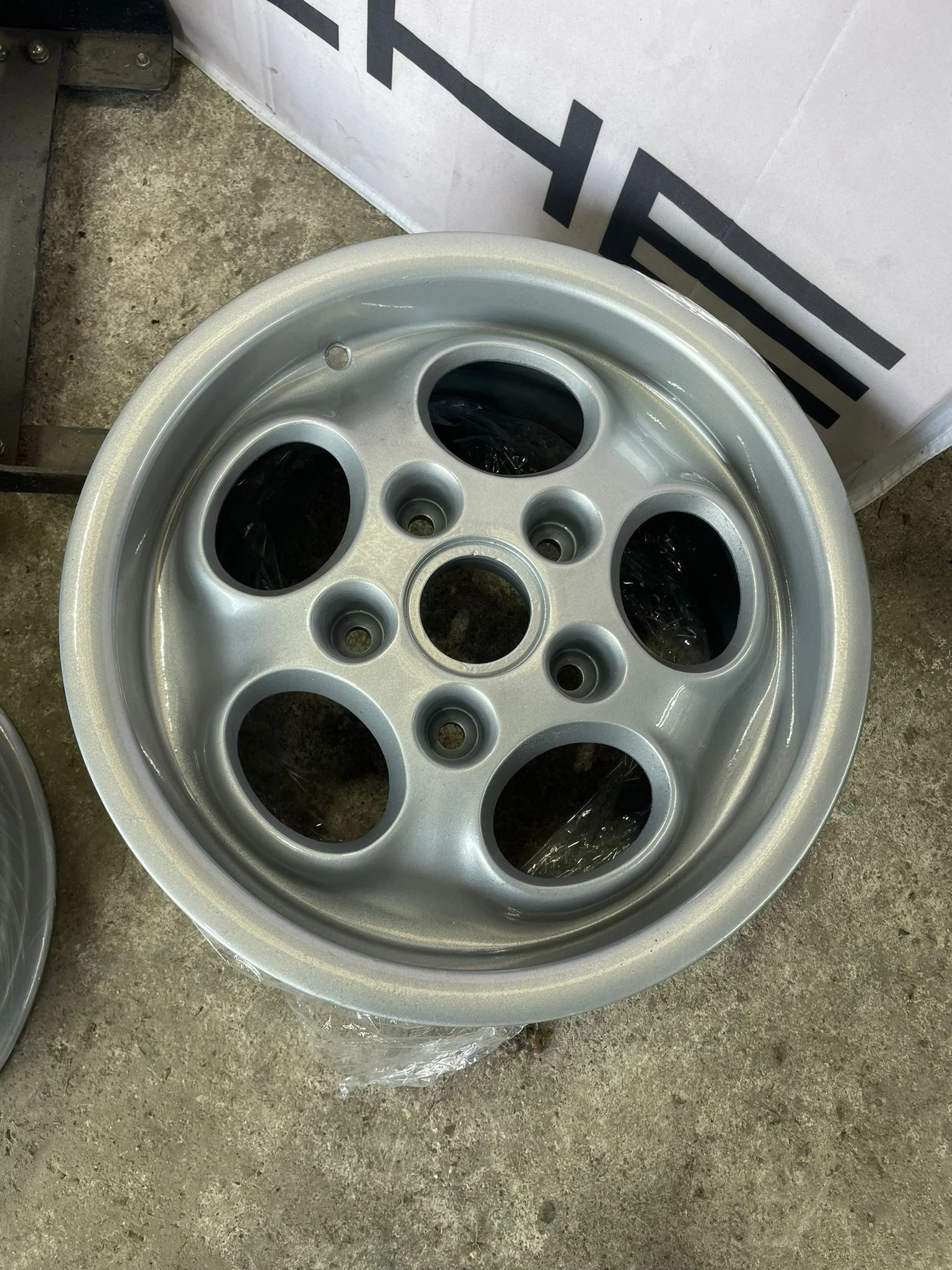 Set of 4 Porsche 944 refurbished teledial wheels, Used 6&7Jx15” 94436210200 95136210400 - Image 6