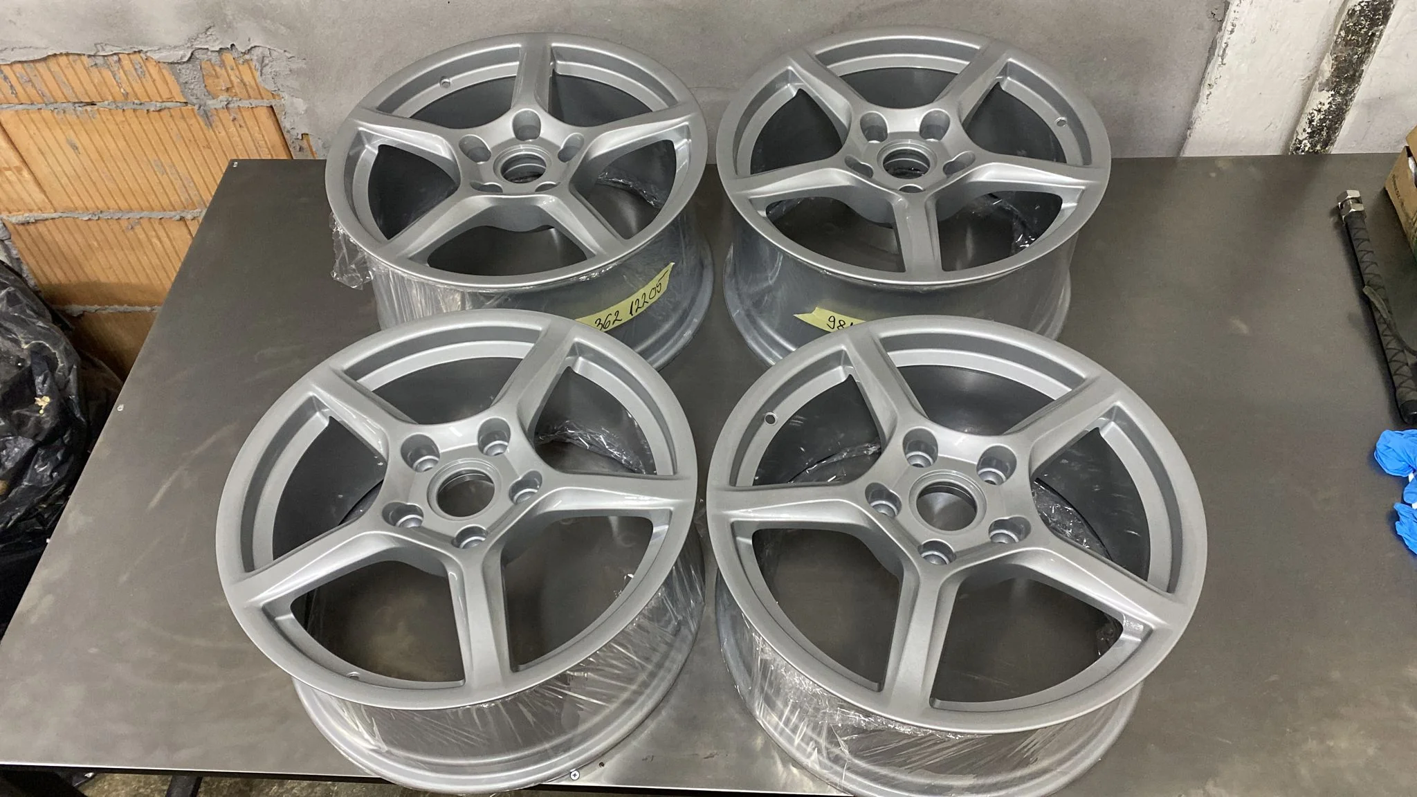 Set of Porsche Boxster / Cayman 18” wheels 98136212005 98136212205, refurbished