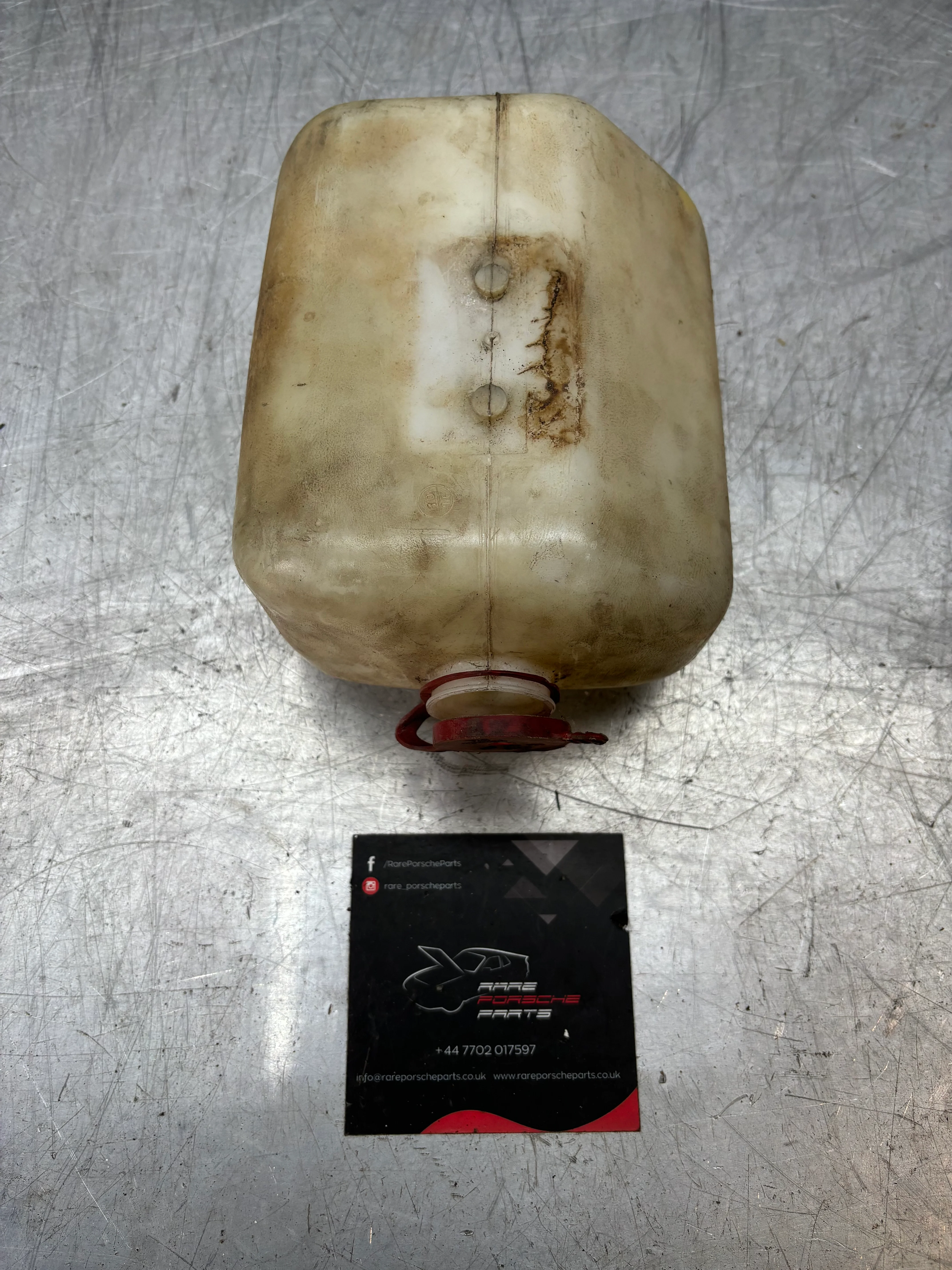 Porsche 924 Windshield washer fluid reservoir/tank 823955453 used - Image 4